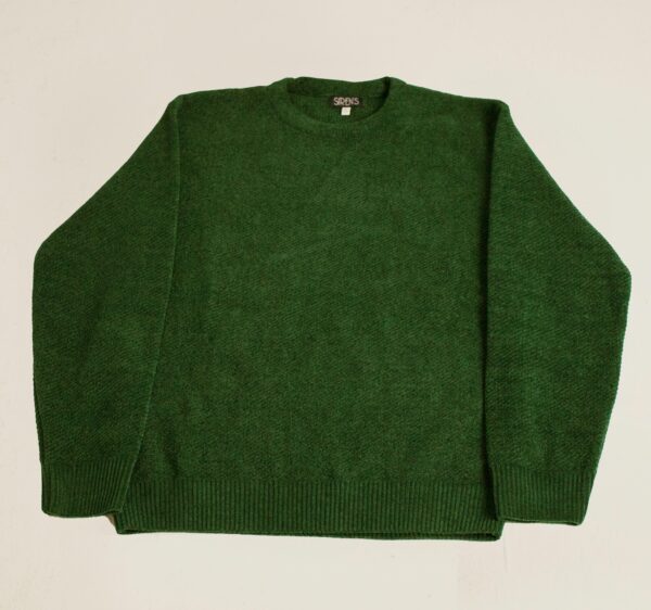 green knitted pullover